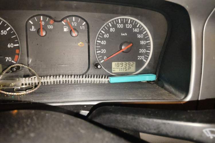 Used Volkswagen Santana Vista 2008 1.8L Manual Sishang Model Odometer Close Up