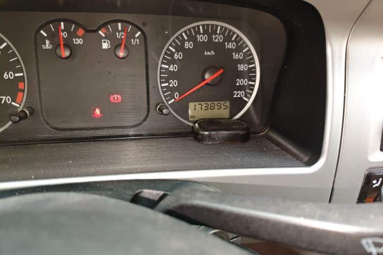 Used Volkswagen Santana Vista 2008 1.8L Manual Comfort Edition Odometer Close Up