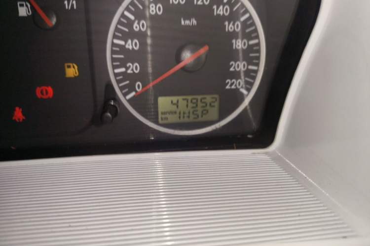 Used Volkswagen Santana Vista 2008 1.8L Manual Comfort Edition Odometer Close Up