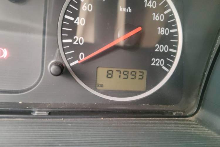 Used Volkswagen Santana Vista 2008 1.8L Manual Comfort Edition Odometer Close Up