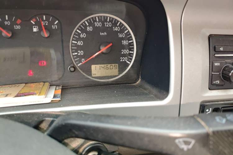Used Volkswagen Santana Vista 2008 1.8L Manual Sishang Model Odometer Close Up