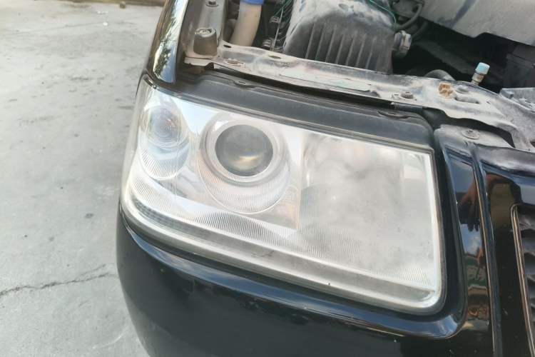 Used Volkswagen Santana Vista 2008 1.8L Manual Comfort Edition Right Front Headlight