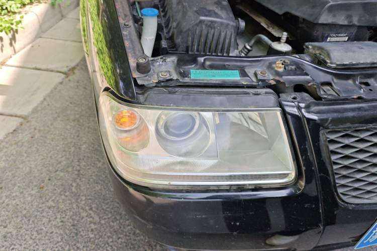 Used Volkswagen Santana Vista 2008 1.8L Manual Comfort Edition Right Front Headlight