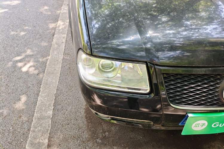 Used Volkswagen Santana Vista 2008 1.8L Manual Comfort Edition Right Front Headlight