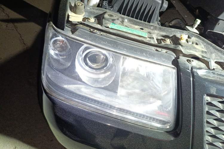 Used Volkswagen Santana Vista 2008 1.8L Manual Comfort Edition Right Front Headlight