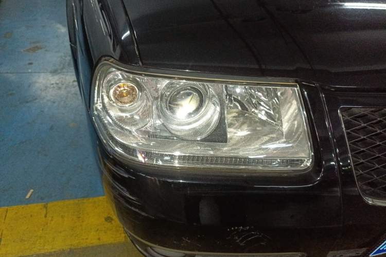 Used Volkswagen Santana Vista 2008 1.8L Manual Comfort Edition Right Front Headlight