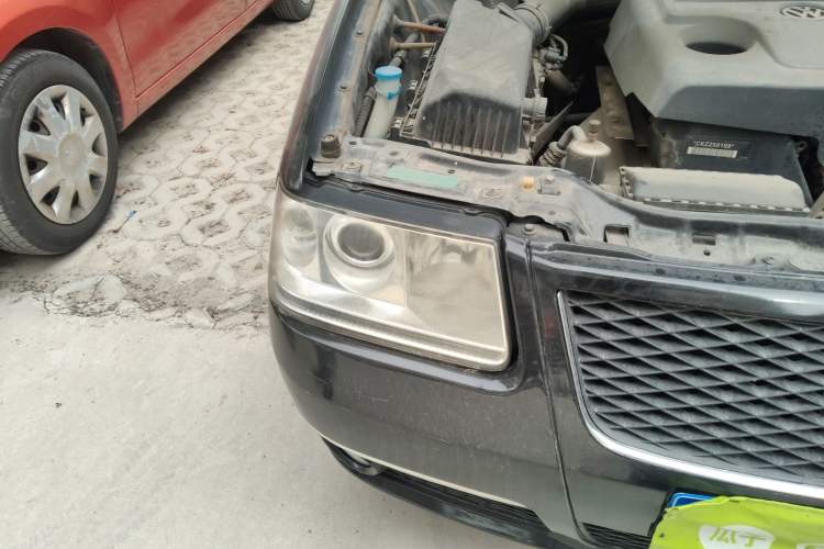Used Volkswagen Santana Vista 2008 1.8L Manual Comfort Edition Right Front Headlight