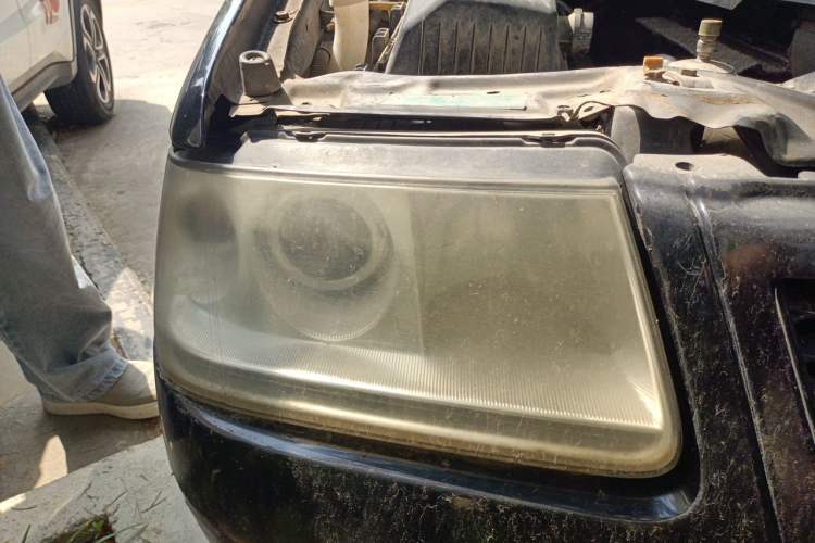 Used Volkswagen Santana Vista 2008 1.8L Manual Comfort Edition Right Front Headlight