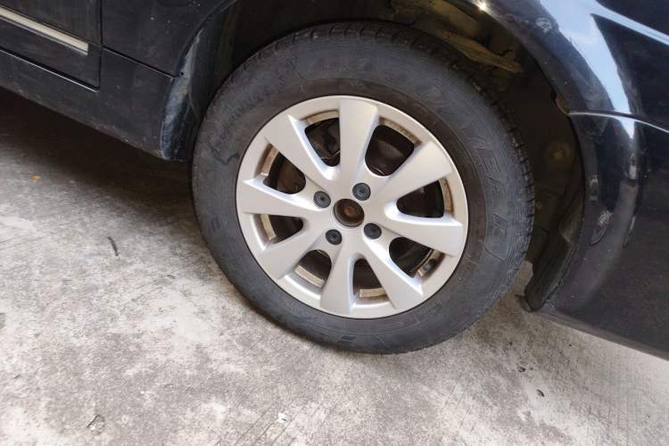 Used Volkswagen Santana Vista 2008 1.8L Manual Sishang Model Right Front Wheel Hub