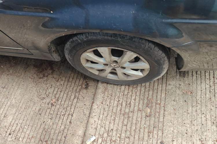 Used Volkswagen Santana Vista 2008 1.8L Manual Comfort Edition Right Front Wheel Hub