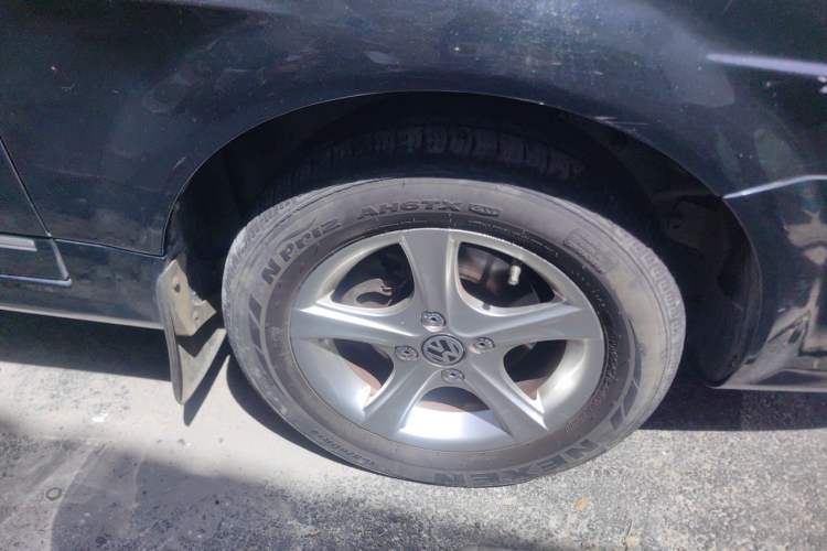 Used Volkswagen Santana Vista 2008 1.8L Manual Sishang Model Right Front Wheel Hub