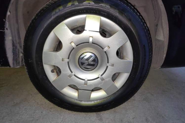 Used Volkswagen Santana Vista 2008 1.8L Manual Sishang Model Right Front Wheel Hub