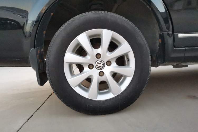 Used Volkswagen Santana Vista 2008 1.8L Manual Comfort Edition Right Rear Wheel Hub
