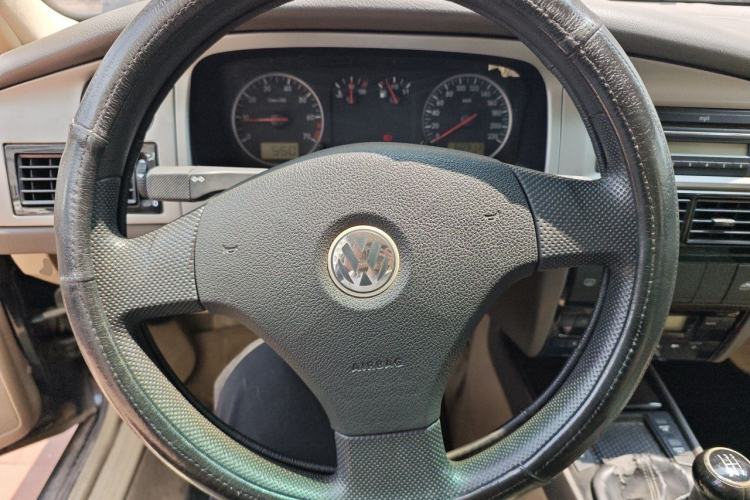 Used Volkswagen Santana Vista 2008 1.8L Manual Comfort Edition Steering Wheel