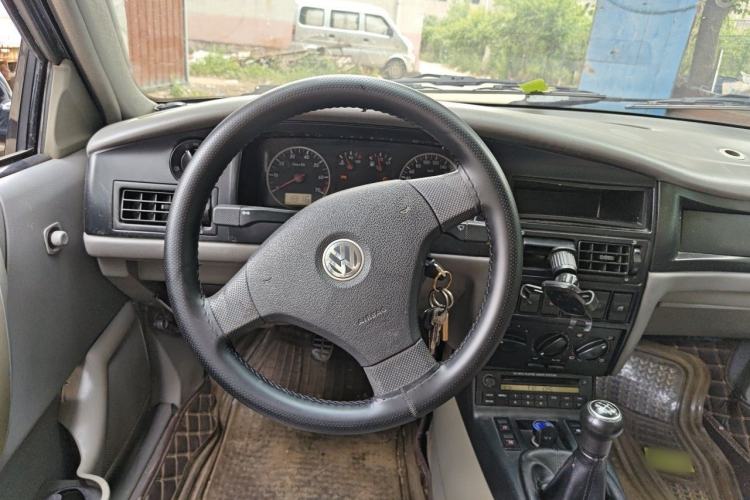 Used Volkswagen Santana Vista 2008 1.8L Manual Sishang Model Steering Wheel