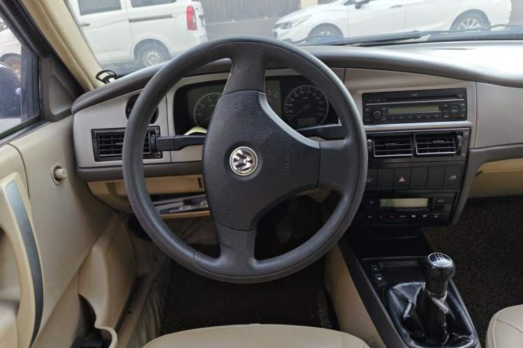 Used Volkswagen Santana Vista 2008 1.8L Manual Comfort Edition Steering Wheel