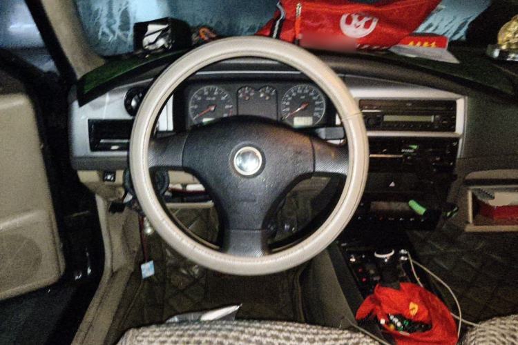 Used Volkswagen Santana Vista 2008 1.8L Manual Sishang Model Steering Wheel