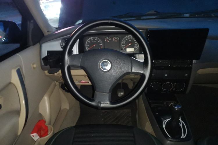 Used Volkswagen Santana Vista 2008 1.8L Manual Sishang Model Steering Wheel