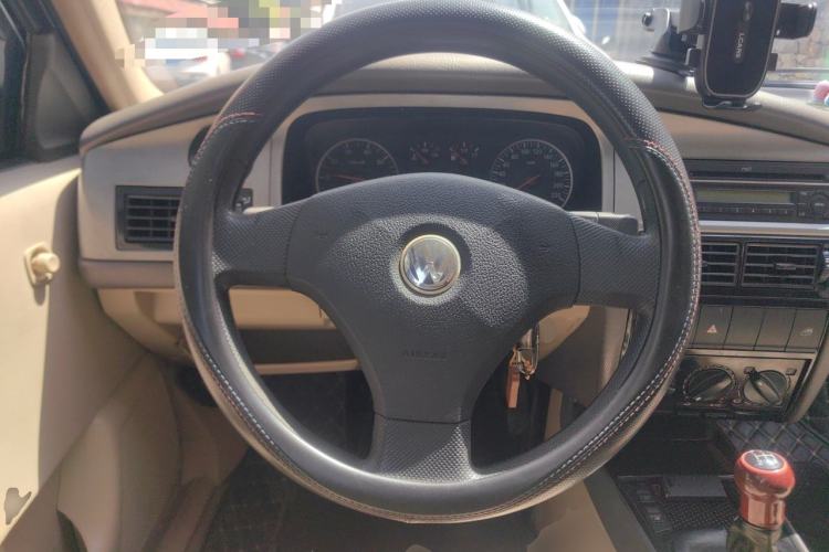 Used Volkswagen Santana Vista 2008 1.8L Manual Sishang Model Steering Wheel