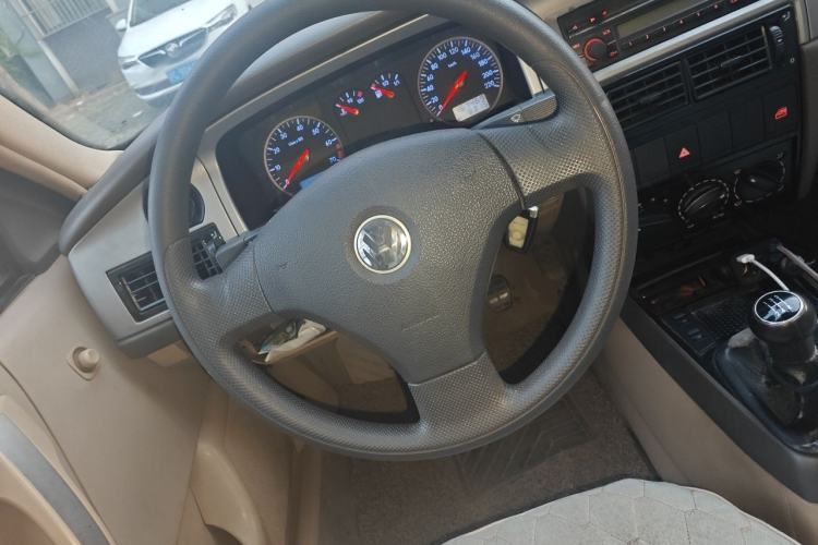 Used Volkswagen Santana Vista 2008 1.8L Manual Sishang Model Steering Wheel