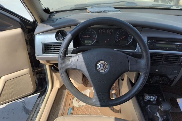 Used Volkswagen Santana Vista 2008 1.8L Manual Sishang Model Steering Wheel