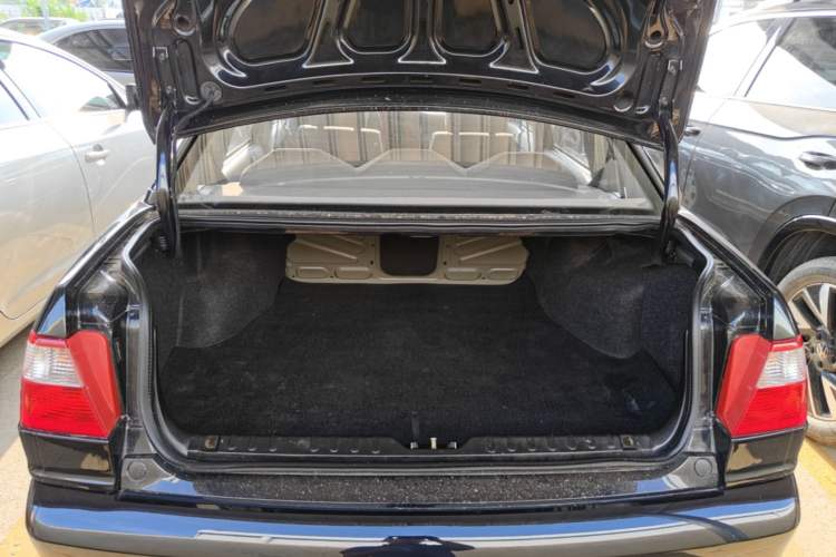 Used Volkswagen Santana Vista 2008 1.8L Manual Sishang Model Trunk