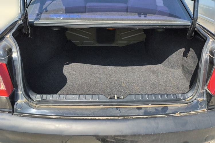 Used Volkswagen Santana Vista 2008 1.8L Manual Sishang Model Trunk