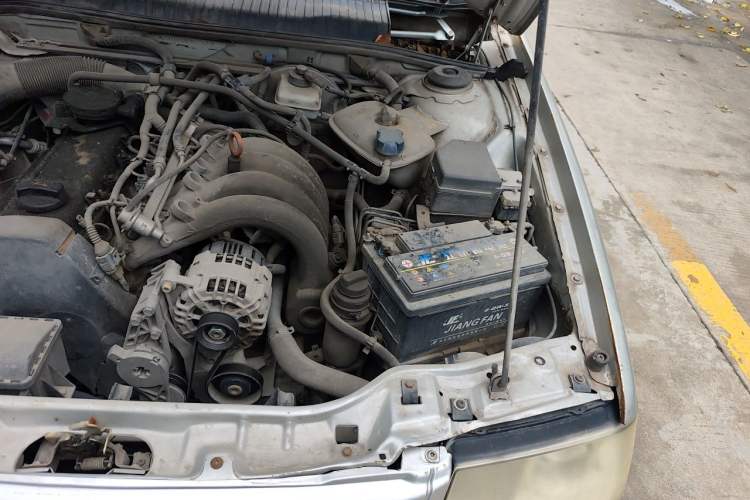 Used Volkswagen Santana Vista 2008 1.8L Manual Sishang Model Engine Bay Left