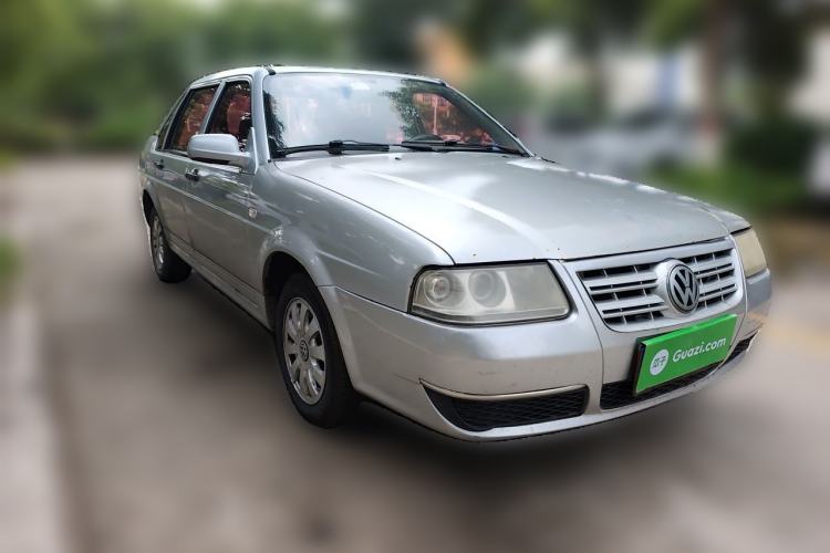 Used Volkswagen Santana Vista 2008 1.8L Manual Sishang Model Front Right 45 Deg