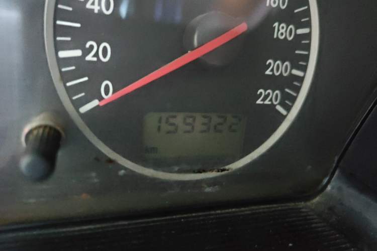 Used Volkswagen Santana Vista 2008 1.8L Manual Sishang Model Odometer Close Up