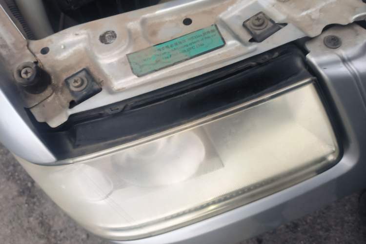 Used Volkswagen Santana Vista 2008 1.8L Manual Comfort Edition Right Front Headlight