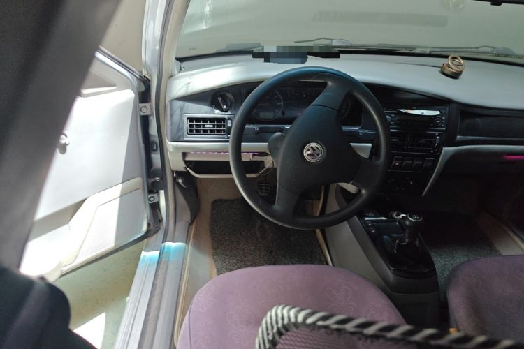 Used Volkswagen Santana Vista 2008 1.8L Manual Sishang Model Steering Wheel