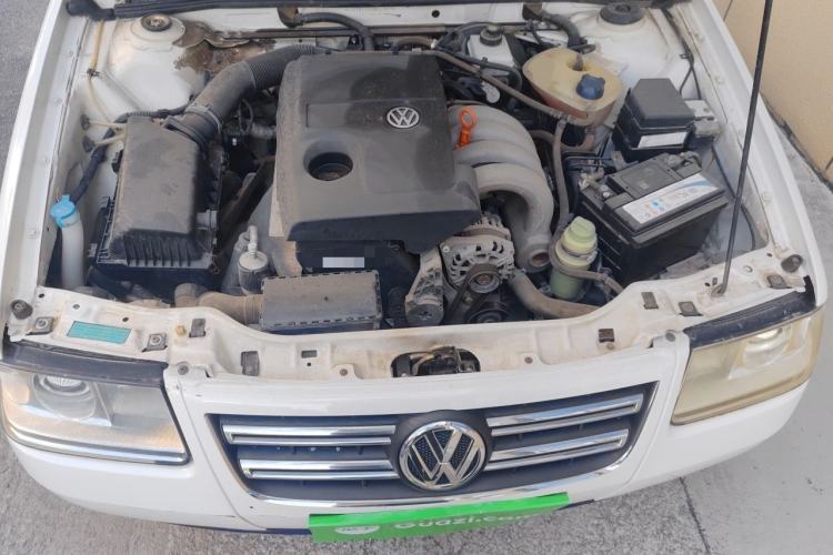 Used Volkswagen Santana Vista 2008 1.8L Manual Comfort Edition Engine Bay