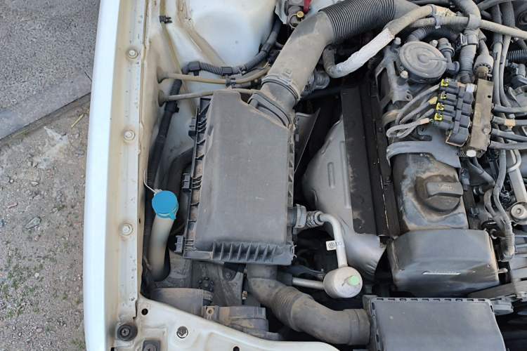 Used Volkswagen Santana Vista 2008 1.8L Manual Sishang Model Engine Bay Right
