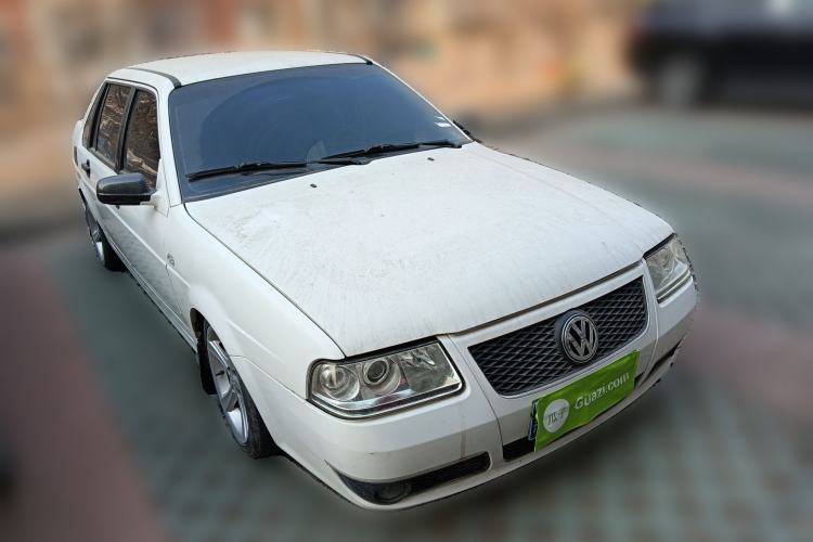Used Volkswagen Santana Vista 2008 1.8L Manual Sishang Model Front Right 45 Deg