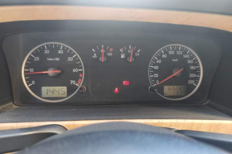 Used Volkswagen Santana Vista 2008 1.8L Manual Comfort Edition Instrument Cluster