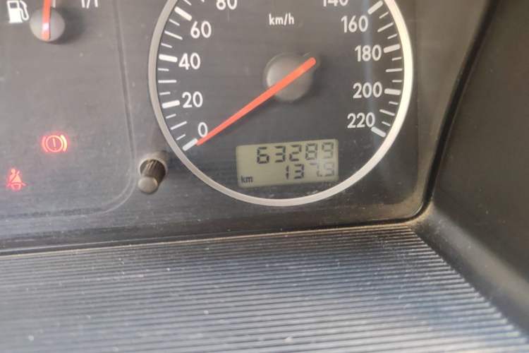 Used Volkswagen Santana Vista 2008 1.8L Manual Comfort Edition Odometer Close Up