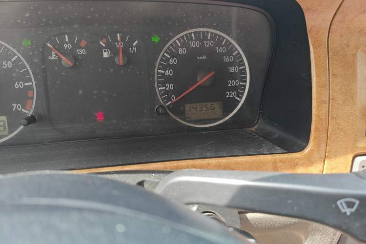 Used Volkswagen Santana Vista 2008 1.8L Manual Sishang Model Odometer Close Up
