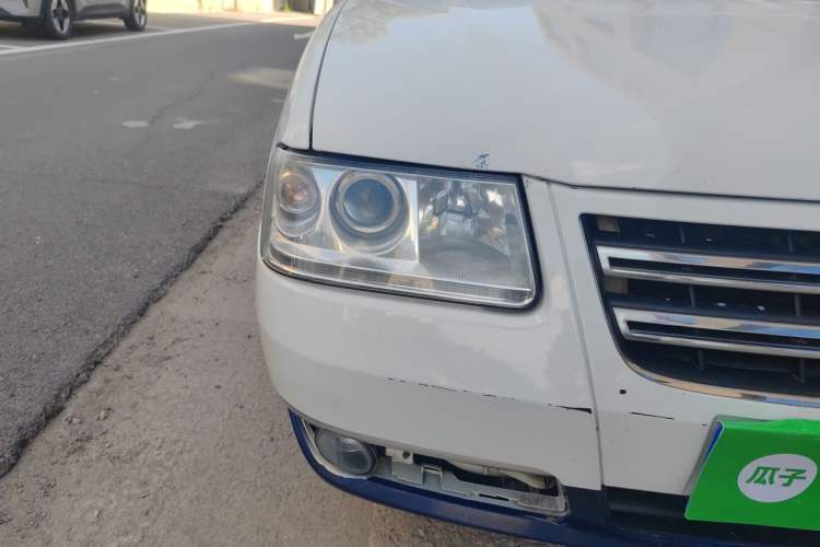 Used Volkswagen Santana Vista 2008 1.8L Manual Comfort Edition Right Front Headlight
