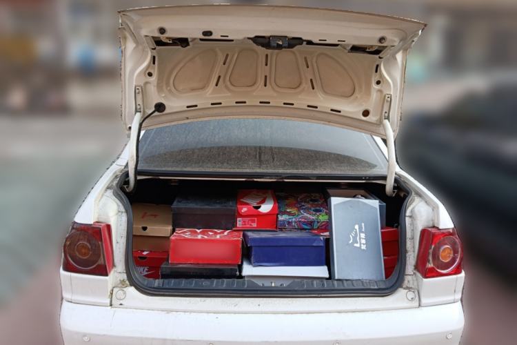 Used Volkswagen Santana Vista 2008 1.8L Manual Sishang Model Trunk