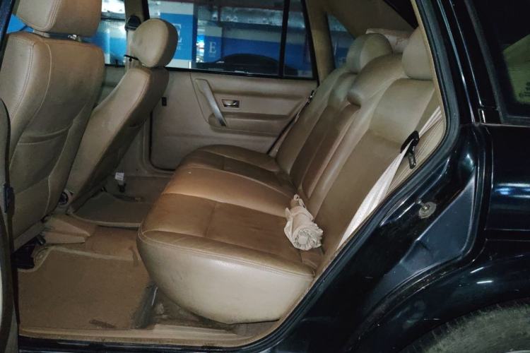 Used Volkswagen Santana Vista 2010 1.6L Manual Comfort Version Left Rear Seat