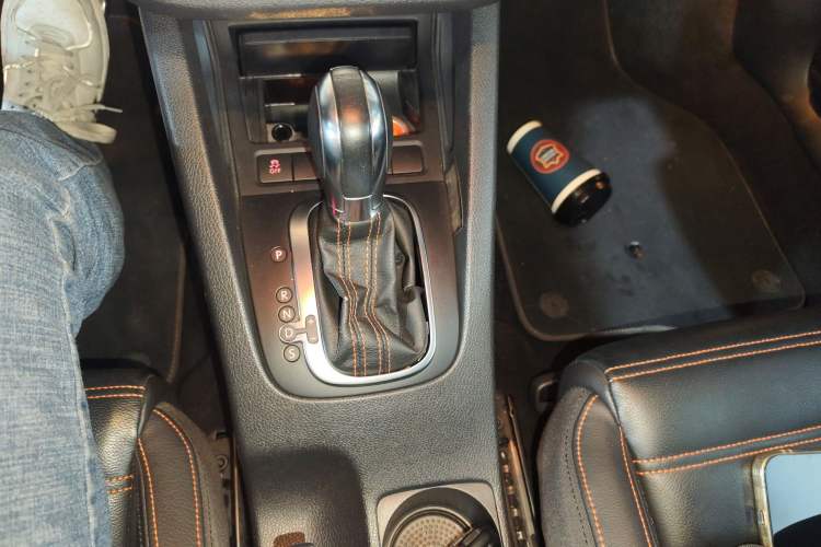 Used Volkswagen Scirocco 2013 2.0 TSI Million-Mile Edition Gear Lever