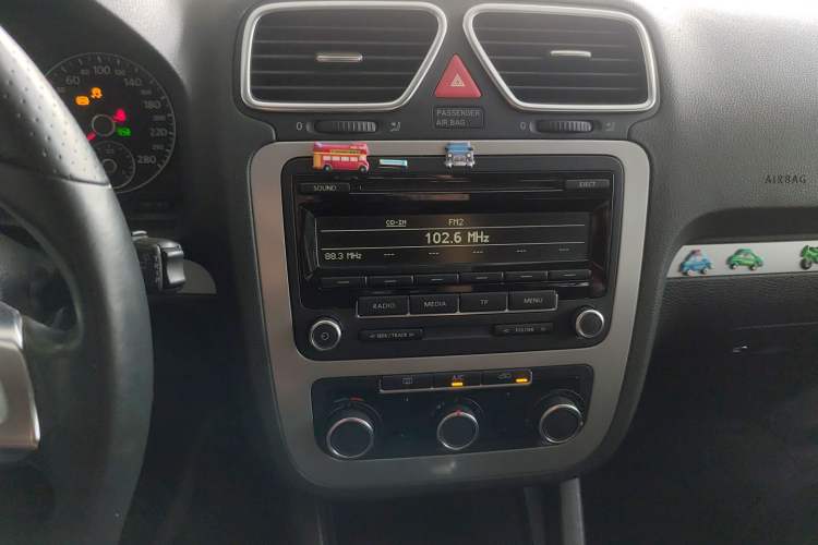 Used Volkswagen Scirocco 2011 1.4 TSI Single-Turbo Fashion Edition Audio And AC Panel