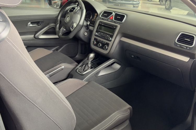Used Volkswagen Scirocco 2011 1.4 TSI Single-Turbo Fashion Edition Interior 3