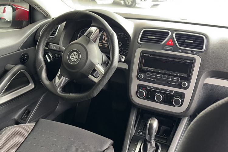 Used Volkswagen Scirocco 2011 1.4 TSI Single-Turbo Fashion Edition Interior 6