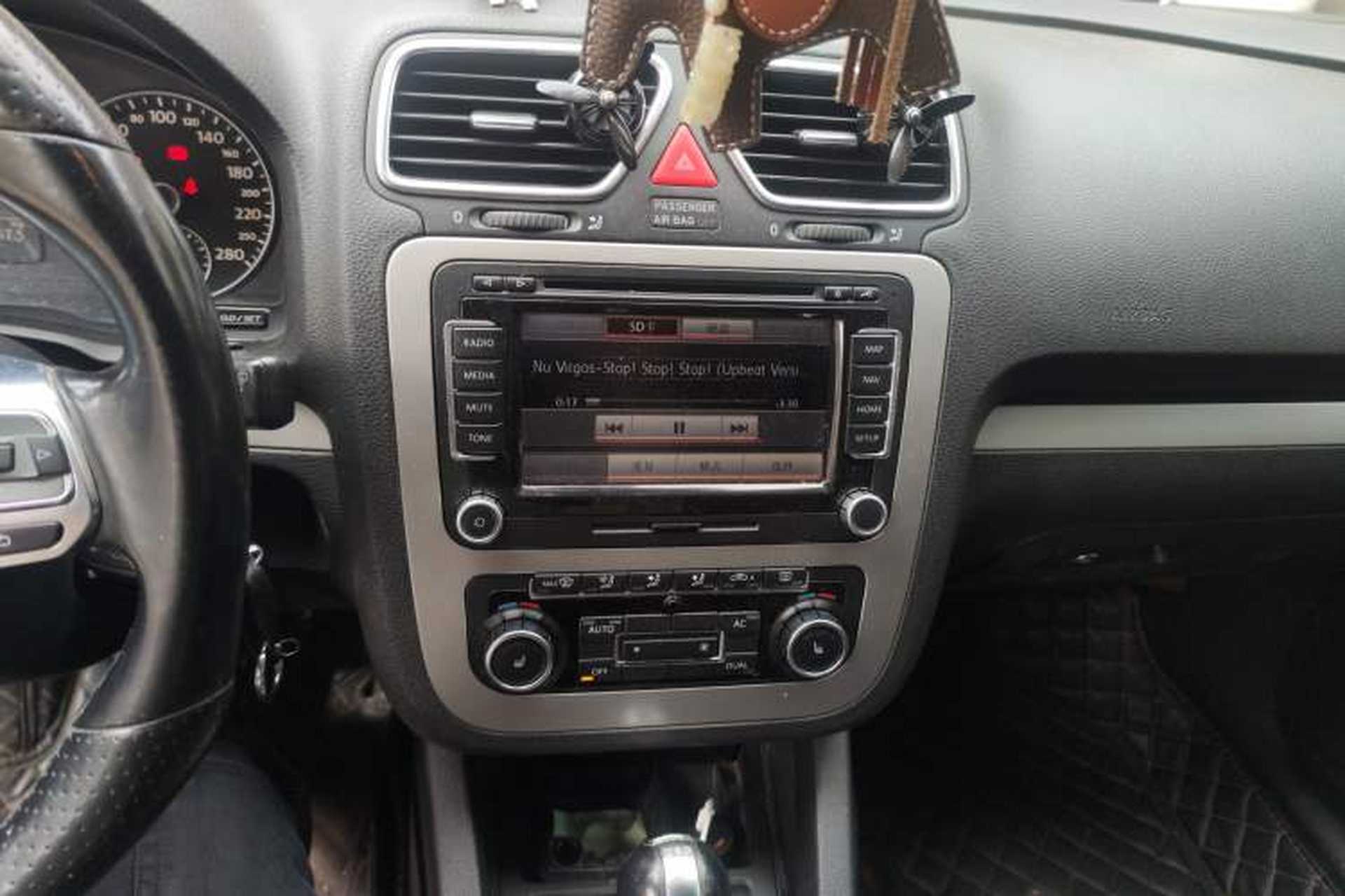 Used Volkswagen Scirocco 2009 1.4 TSI Luxury Edition Audio And AC Panel