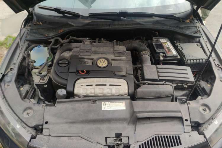Used Volkswagen Scirocco 2009 1.4 TSI Luxury Edition Engine Bay