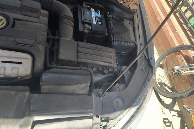 Used Volkswagen Scirocco 2009 1.4 TSI Trend Edition Engine Bay Left