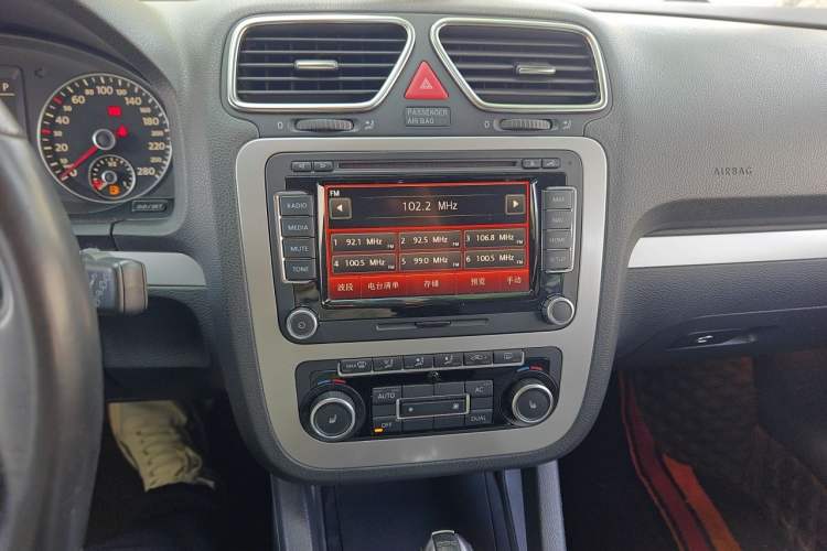 Used Volkswagen Scirocco 2009 1.4 TSI Luxury Edition Audio And AC Panel