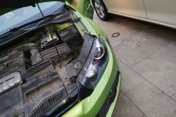 Used Volkswagen Scirocco 2009 1.4 TSI Luxury Edition Engine Bay Left